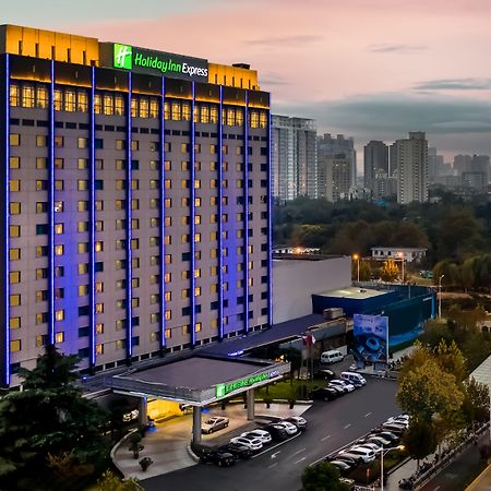 Holiday Inn Express Zhengzhou Zhongzhou By Ihg Εξωτερικό φωτογραφία
